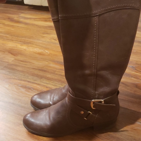 Brown Boots - Picture 3 of 3